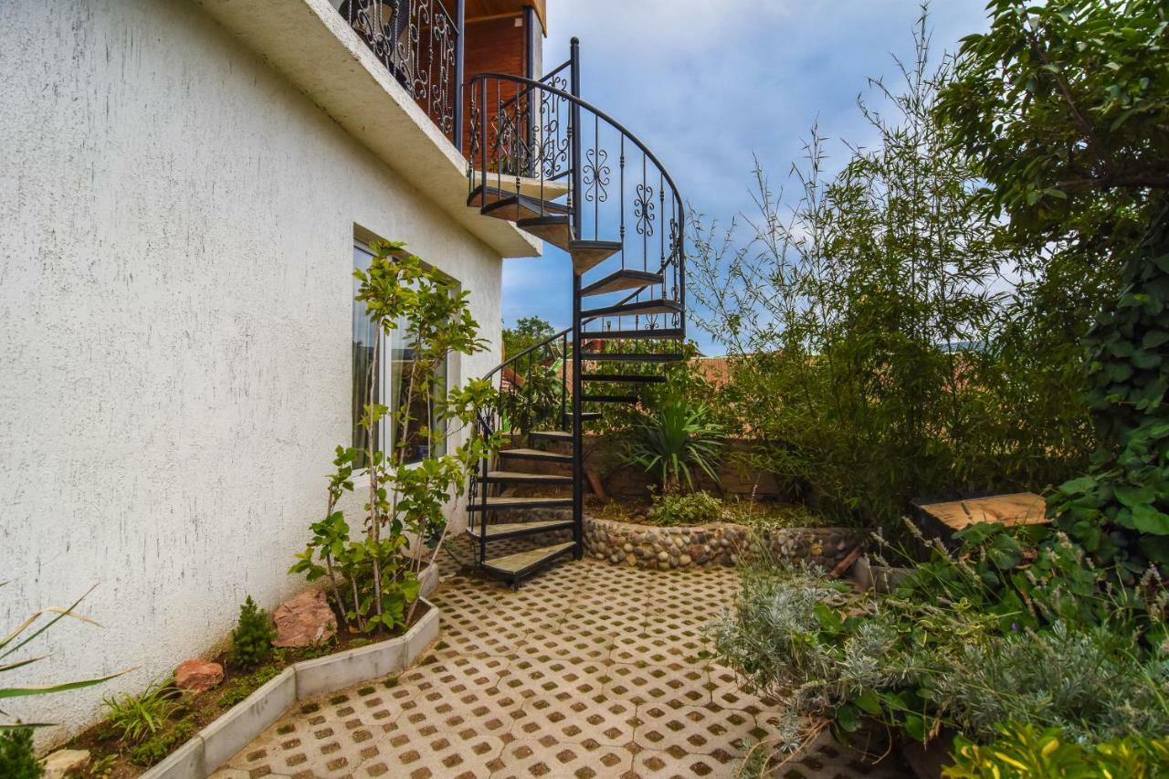 טביליסי Apartamenti Laliashvilebi'S Wine Cellar מראה חיצוני תמונה
